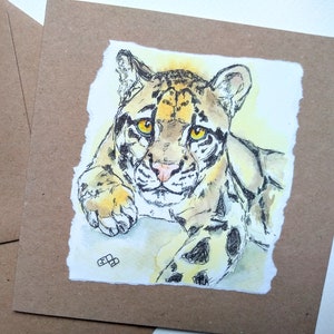 Carte faite à la main de léopard nébuleux de ma peinture, une carte vierge de gros chat, carte d'amoureux de la faune pour lui, sa carte de léopard nébuleux par EdieBrae