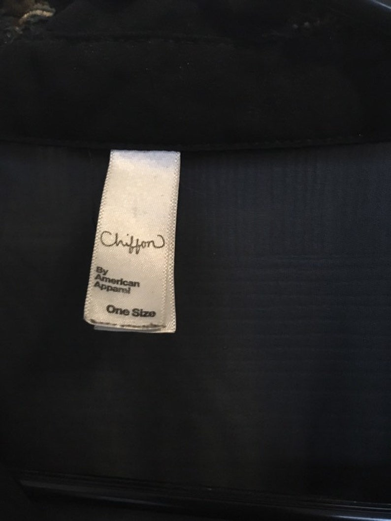 Ciffon shirt with velvet detail