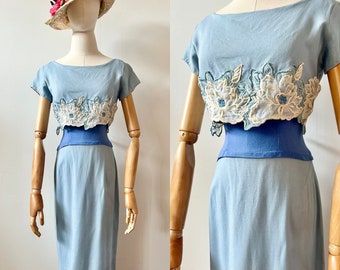 1950s AS-IS Ferman O'Grady Blue Floral Wiggle Dress | 50s Pastel Embroidered Sheath Dress | Vintage Linen Day Dress | Size S