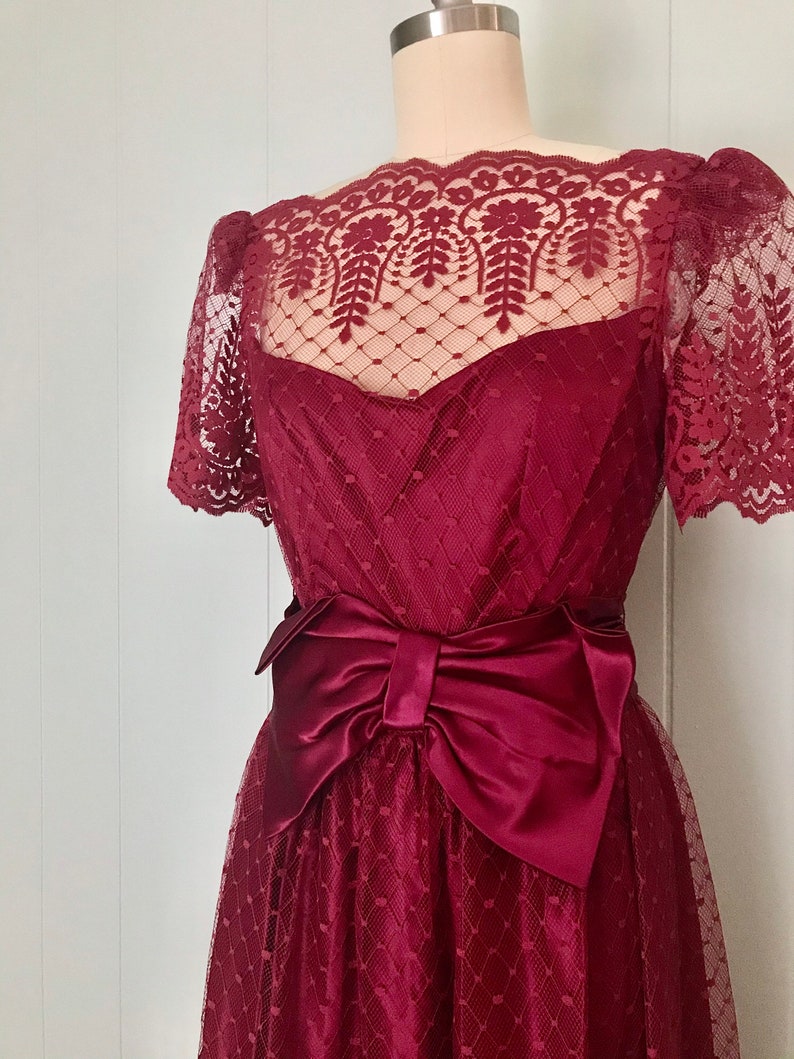 1980s Dark Pink Lace Evening Gown 80s Raspberry Scalloped - Etsy