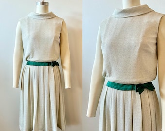 1960er Jahre Silber Sparkle Cocktailkleid | 60er Jahre Ärmelloses Metallic Partykleid | Vintage Plissee Kleid | Größe XS