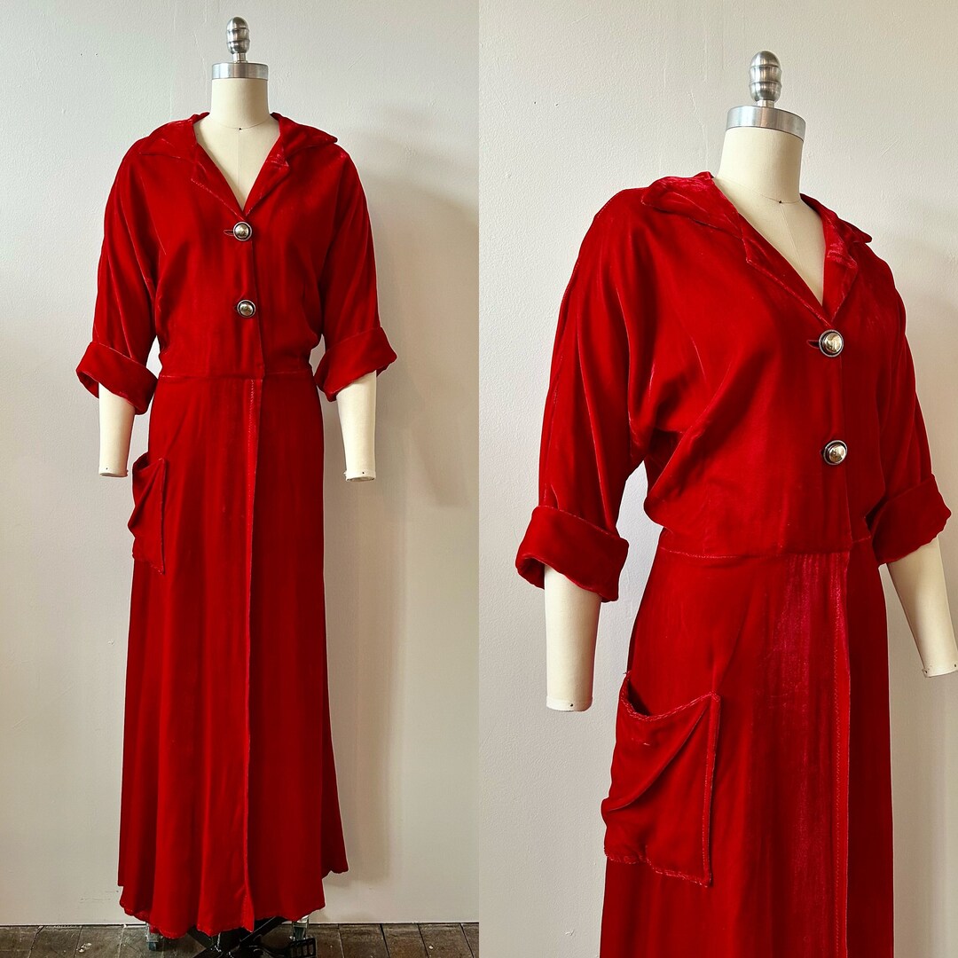 1950s Bright Red Dressing Gown 50s Cherry Red Collared Robe Vintage