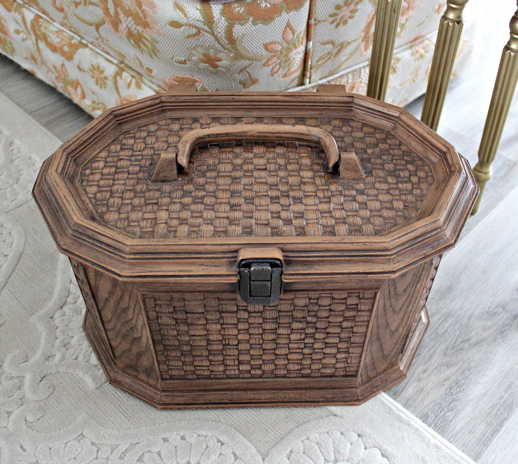 Vintage 70s Plastic SEWING BASKET Brown Lerner Brand Faux Wood Wicker Carry  CASE Storage Box Tiered Tray Train Cosmetics Make up Craft Bin 