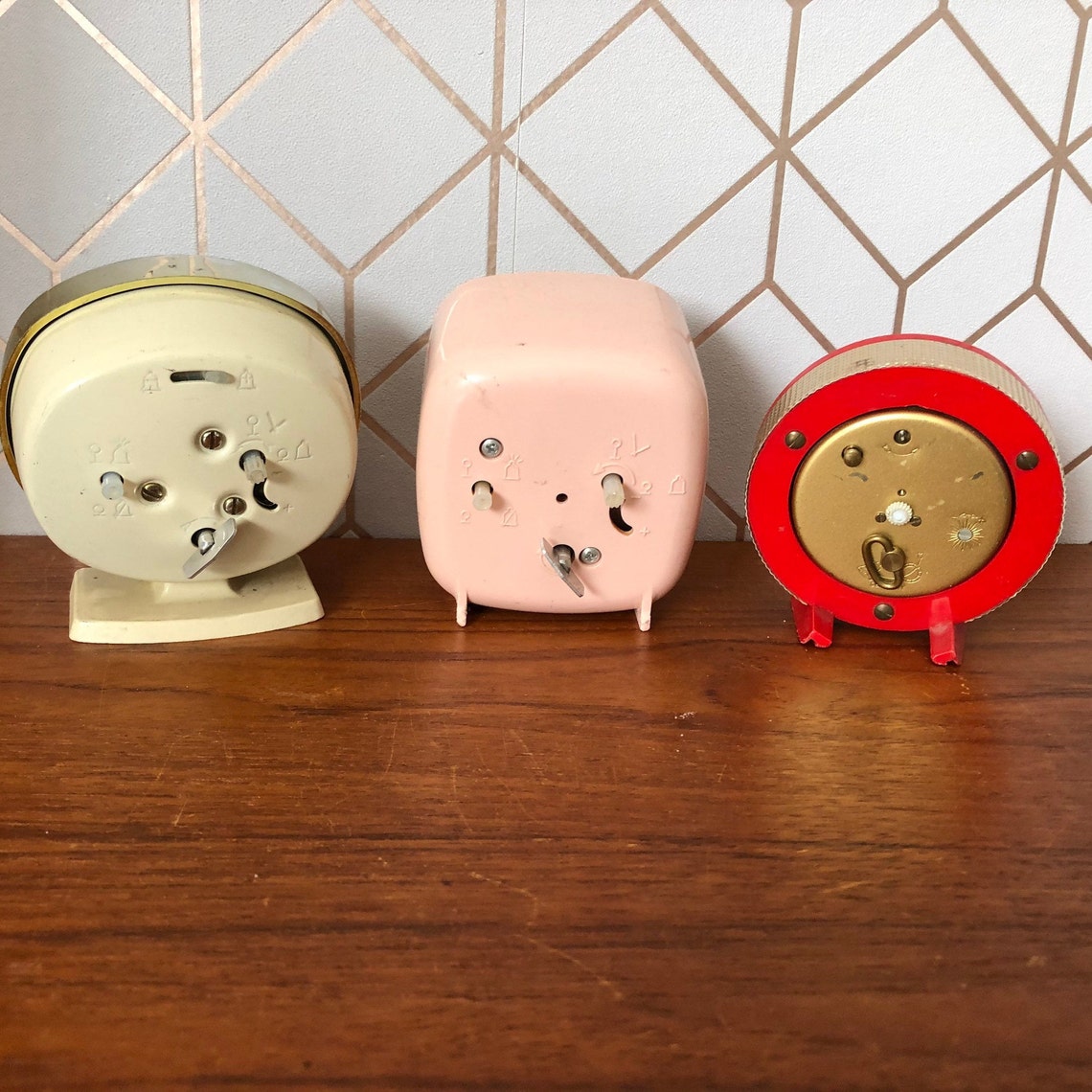Vintage Wind up Clocks Set of 3 Alarm Display Stand Alone - Etsy UK