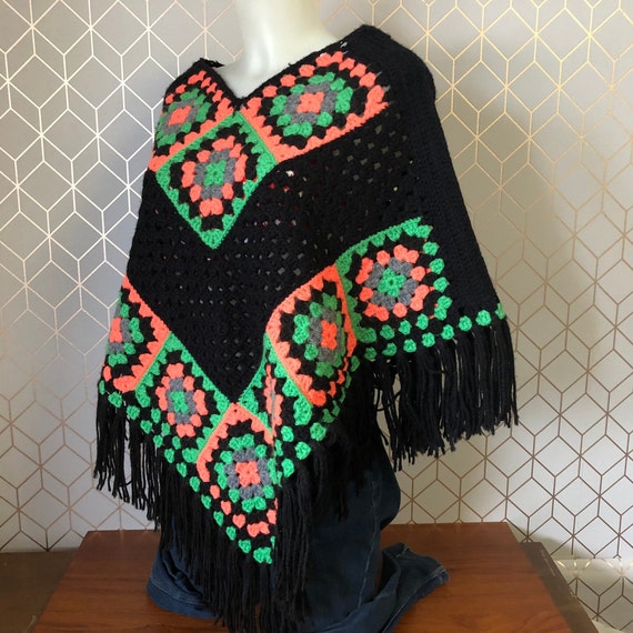 Vintage Granny Square Poncho, Crocheted Black Boh… - image 5