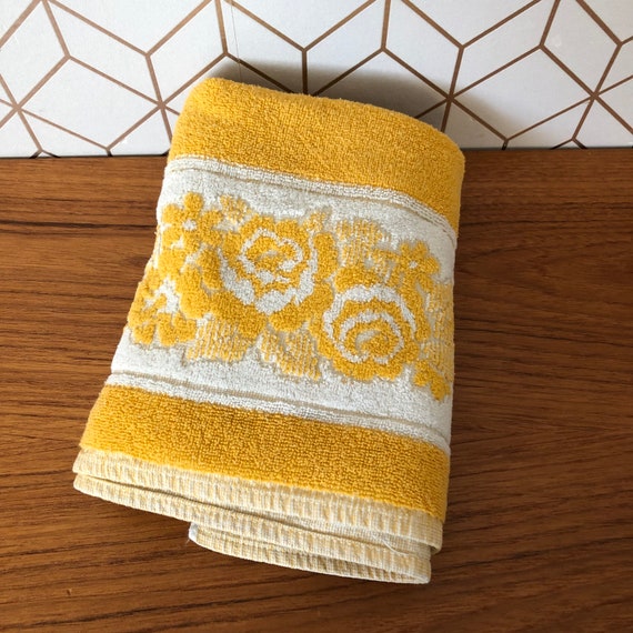 Vintage Reversible Sculpted Small Bath Towel, Please Refer to Measurements,  Gold and White Floral Band Reversible Towel, Circa 1970's 