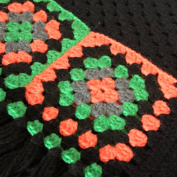 Vintage Granny Square Poncho, Crocheted Black Boh… - image 4
