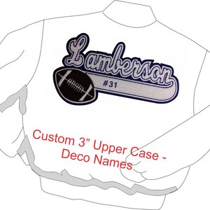 Nombre de chenilla personalizado con balón de fútbol, inserto de nombre y cola para chaquetas.