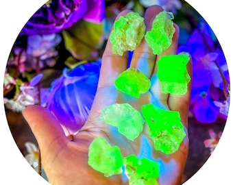 Hyalite Opal, also known as Kryptonite, Fluorescent Minerals