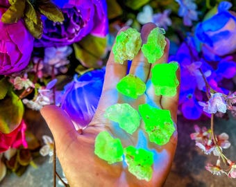 Hyalite Opal, also known as Kryptonite, Water Opal, Water Stone, Fluorescent Minerals