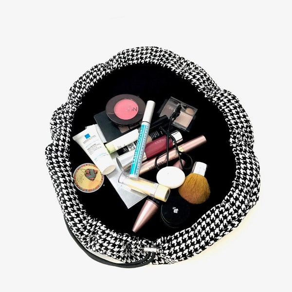 Black Houndstooth Drawstring Makeup Bag, Washable Cinch Bag, Lay Flat Round Drawstring Pouch,  Handmade Cosmetic Bag, Travel Makeup Bag