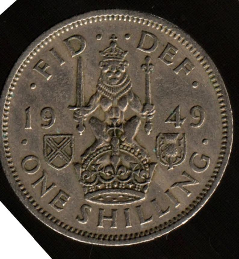 Scottish crest; without /'IND:IMP/' 1949 1 Shilling Scottish UK Crowned Lion holding sword and sceptre. 12 pence 120 post WW2