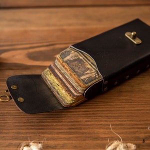 Tarot-Leder Etui, Lederbox/-halter, Orakelkarten-Etui, Engelkarten, Antik-Schwarz, schlicht, 70 mm