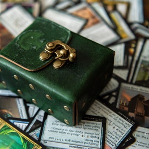 Estojo de couro com manga única MTG 80, caixa de cartas, estojo para cartas colecionáveis, caixa de couro, porta-cartas de baralho, caixa para cartas mtg, mana verde, floresta