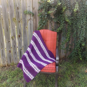 Crochet blanket, Lapghan, Wheelchair blanket, Reading chair blanket, 34 X 34