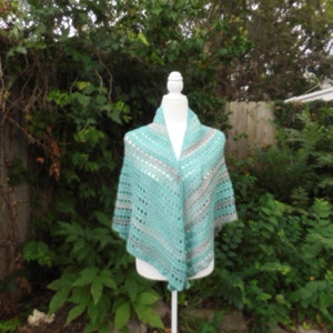 Triangle Shawl Wrap, Winter Shawl,  Hand Crochet Wrap, Crochet Triangle Scarf, Womens Shawl, Triangle Wrap, Warm Shawl
