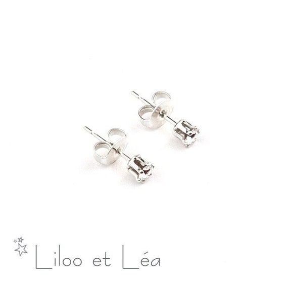 Small swarovski crystal stud earrings deals