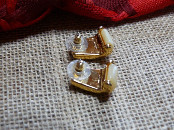 Napier vintage pierced earrings - Gold toned Crea… - image 3