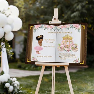 Letrero de bienvenida para baby shower con carruaje de princesa impreso, pequeña princesa en camino, tiara de cartón pluma, corona, póster para baby shower, letrero de entrada con libro