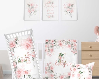 Meisje wieg beddengoed set, Floral kwekerij set, roze rozen baby naam deken, nieuwe baby cadeau, gepersonaliseerde baby deken, baby douche cadeau-ideeën