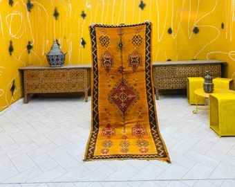 Tappeto marocchino / tappeto africano / lana di lana morbida (7,9 piedi x 3,3 piedi) (235 cm x 100 cm) Tappeti marocchini berberi