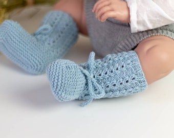 Knitted booties 0-3 months