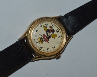 Vintage Lorus Disney Mickey Mouse V515-6080 Watch, Black  display picture 1