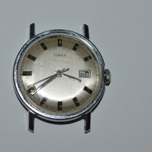 Vintage Timex Watch Mechanical Wind Up Movement 33mm For Parts Only Stops and Goes Circa 1970s