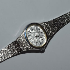 Vintage SEIKO 4N00-5299 Quartz Watch SXN293 Dummy Salesman Sample 18.5mm New-Old Stock Circa 1979 Made In Japan For Parts Only