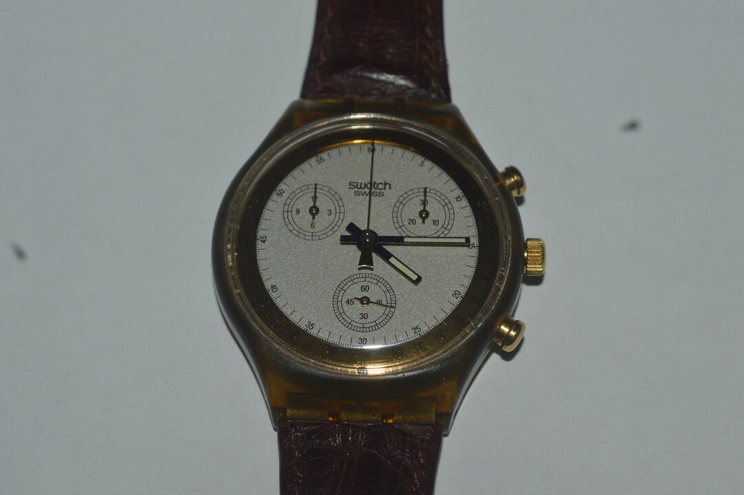 Swatch goldfinger online chronograph