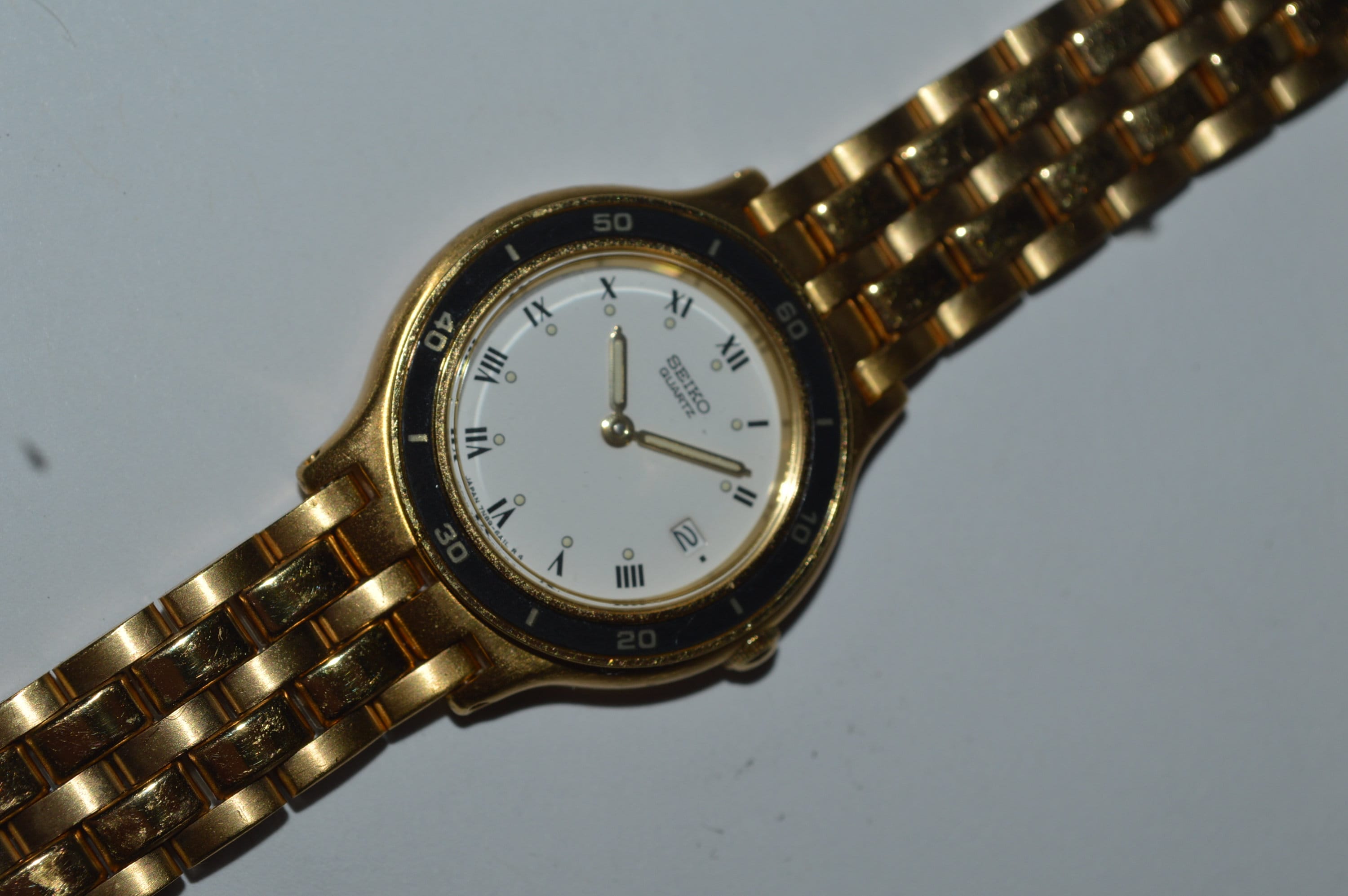 Vintage Seiko Gold Tone Black Dial Ladies 22mm Quartz