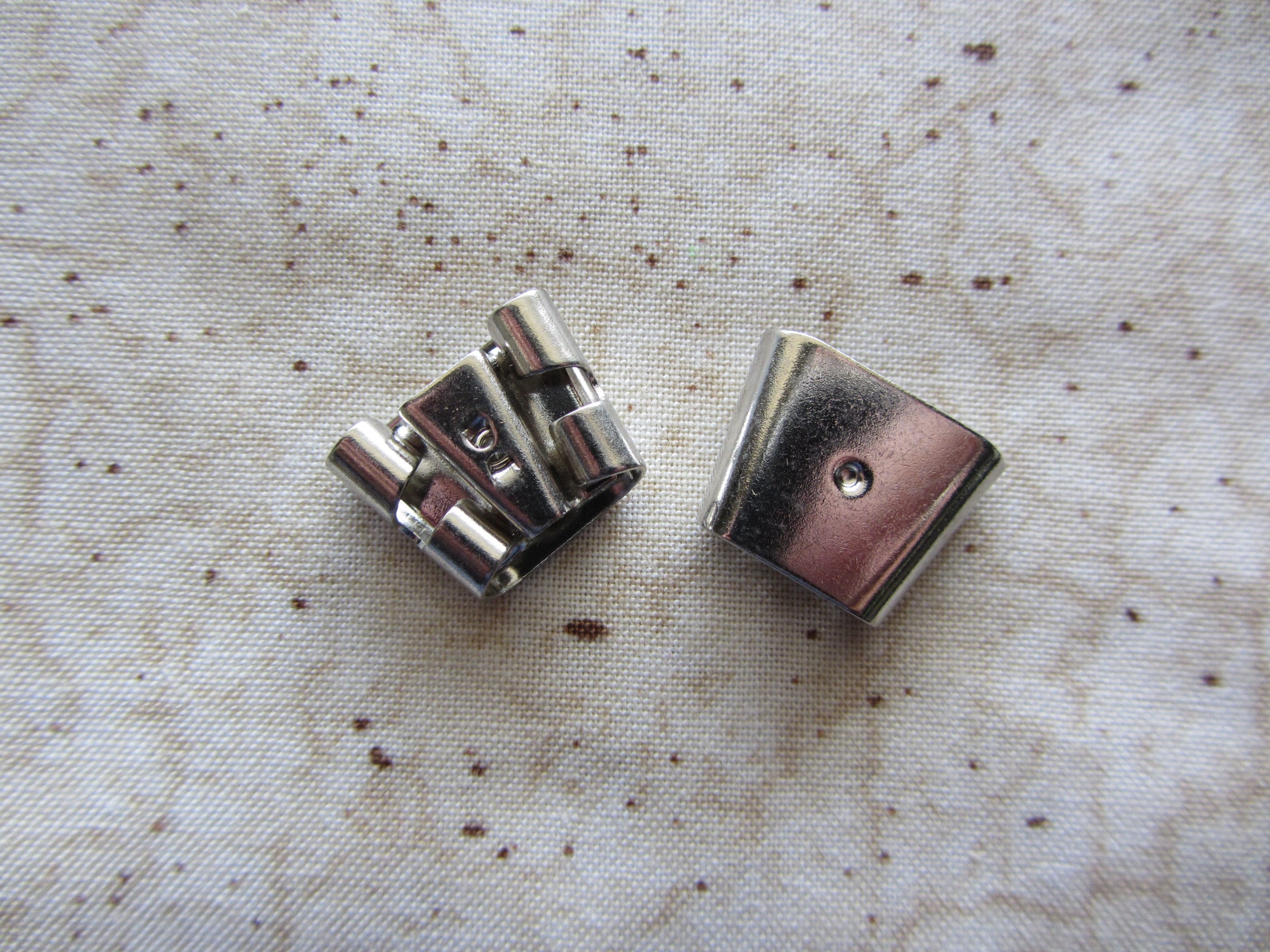 Bolo tie hotsell tension clasp
