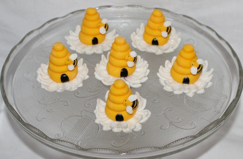 Fondant Bumble Bee Cake Topper Fondant Bee Bumble Bee Topper Fondant Insect Bee Topper Fondant Beehive Bumble Bee Baby Shower image 1