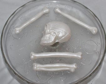 Fondant Human Bones Cake Topper, Medical Graduation, X-ray, Crime Scene, Gothic, Anatomy, Skeleton, Radiology