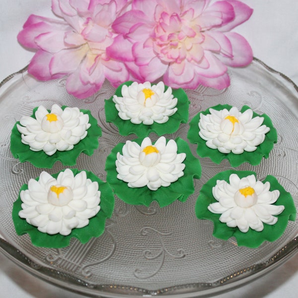 Sugar Flower Lotus Cake Topper - Fondant Lotus - Fondant Lily Pad - Lily Pad Topper - Fondant Flower - Lotus Topper - Gumpaste Lotus
