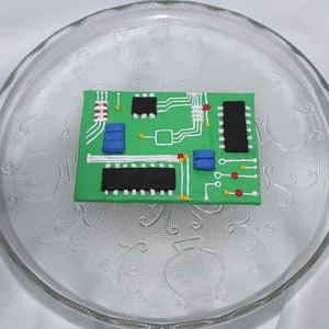 Fondant Circuit Board Cake Topper - Fondant Computer - Fondant Programmer - Fondant Hacker - Fondant Laptop - Computer Cake - Computer Grad