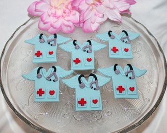Fondant Scrubs Cupcake Topper - Medical Cupcake Topper - Nurse Graduation - Doctor Graduation - Medical Cupcakes - Medical Graduation