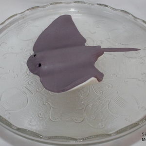 Fondant Stingray Cake Topper - Stingray Topper - Manta Ray Topper - Fondant Shark - Shark Topper - Sea Creature Topper - Under the Sea Cake