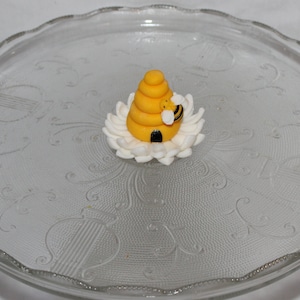 Fondant Bumble Bee Cake Topper Fondant Bee Bumble Bee Topper Fondant Insect Bee Topper Fondant Beehive Bumble Bee Baby Shower image 4