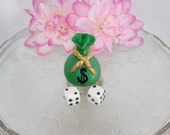 Fondant Gambling Cake Topper - Fondant Dice - Fondant Money Bag - Gambling Topper - Dice Topper - Gambling Cake - Game Cake - Poker Birthday