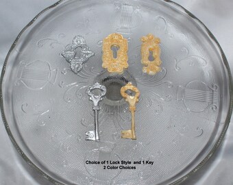 Fondant Lock Cake Topper - Fondant Key - Lock Topper - Key Topper - Lock and Key Cake - Alice in Wonderland Cake - Steampunk Cake - Birthday