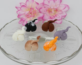 Fondant Animal Butt Cake Topper - Fondant Cat Butt - Cat Butt Topper - Animal Butt Topper - Fondant Kitty Butt - Vet Cake Topper - Vet Theme