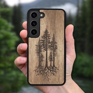 Pines Woodland - Custodia in legno per Galaxy S25 Ultra, S25, S24 FE, S24 Plus, S23, S22, S21 FE, S20 FE, A56, A36, A26, A55, A35, A25, S10e