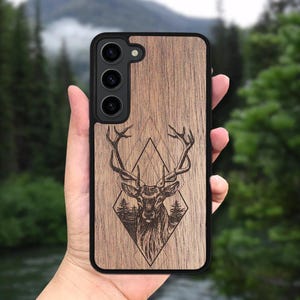 Deer - Wooden Case Galaxy S25 Edge, S25 Ultra, S25 Case, S24 FE, S24 Plus, S23, S22, S21 FE, S20 FE, A56, A36, A26, A55, A35, A25, S10e