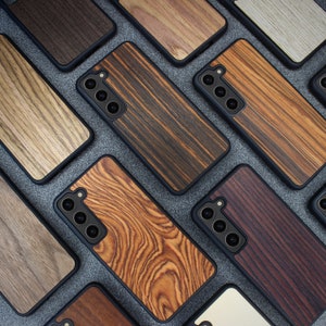 Custodia in vero legno per Galaxy S25 Ultra, S25, S24 FE, S24 Plus, S23, S22, S21 FE, S20 FE, A56, A36, A26, A55, A35, A25, S10e