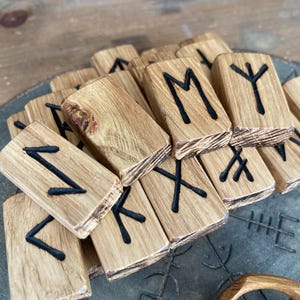Beautiful English Burr Oak Hardwood Hand Burnt Wooden Elder Futhark Rune Tiles *Free UK Delivery* image 6