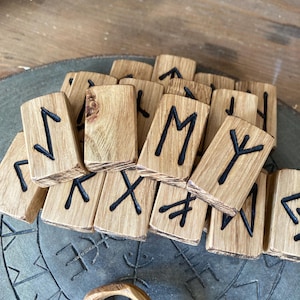 Beautiful English Burr Oak Hardwood Hand Burnt Wooden Elder Futhark Rune Tiles *Free UK Delivery* image 4