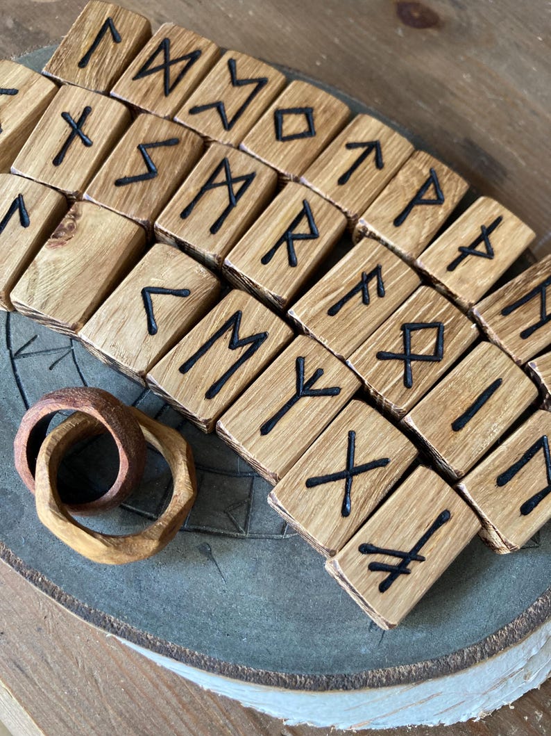 Beautiful English Burr Oak Hardwood Hand Burnt Wooden Elder Futhark Rune Tiles *Free UK Delivery* image 9