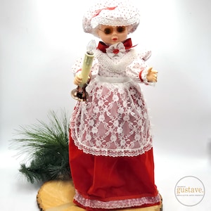 Animated Mother Christmas with her 24&quot; lighted candle | Zellers discontinued, vintage motionette