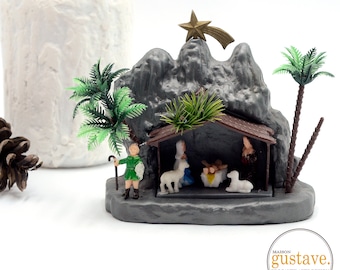 Small vintage plastic Nativity scene from 1974 | Retro wall nativity scene